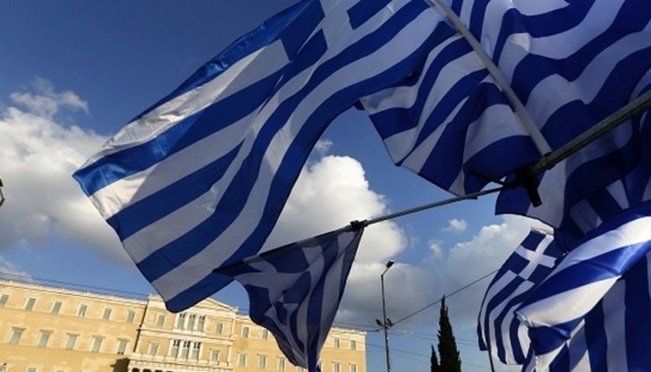 Илиас Панайотарас обвини Зейбек за това, че наскоро скъсал гръцкия флаг