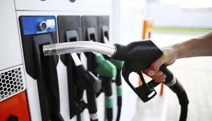 В България цената е 0.495 за литър, в Австрия е 0.388, в Полша е 0.333 евро