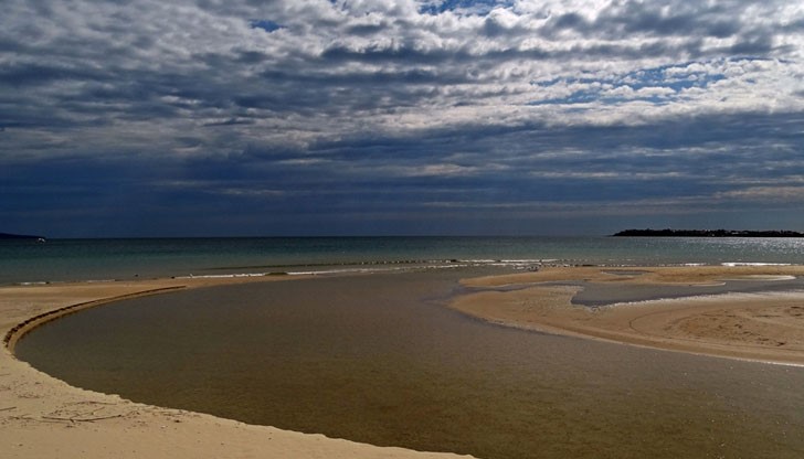 От реката и морето, където тя се влива, се носи непоносима миризма на екстременти / Снимката е илюстративна