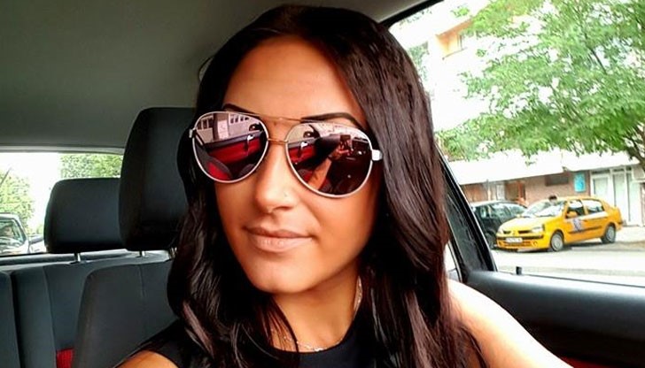 Трагедията в семейството е огромна, тъй като бащата на Вики също е загинал при катастрофа