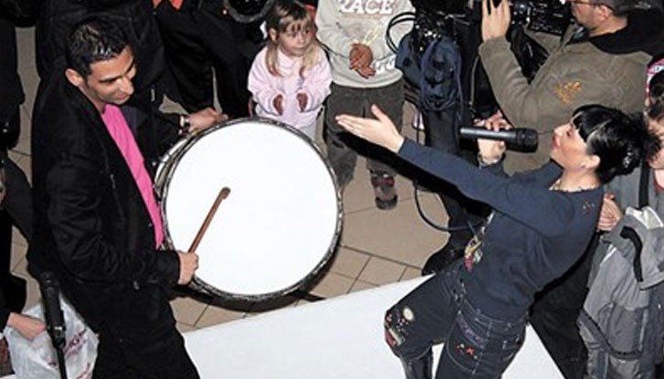 Безсилието и безделието на местните управници стига само да измислят как да забавляват електората, който наброява 15 000 роми!