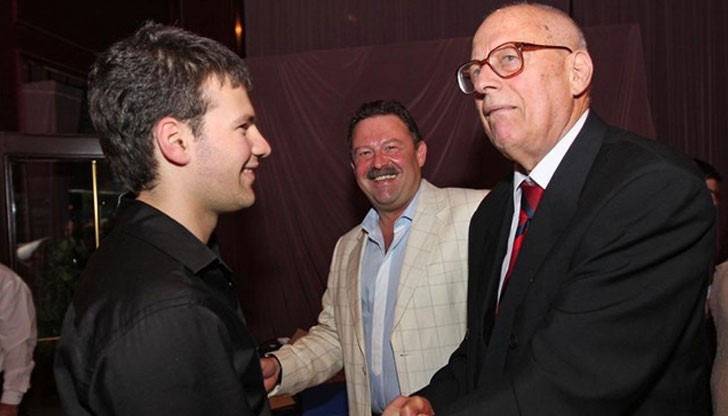 Повече няма да видя, чуя и прегърна баща ми...