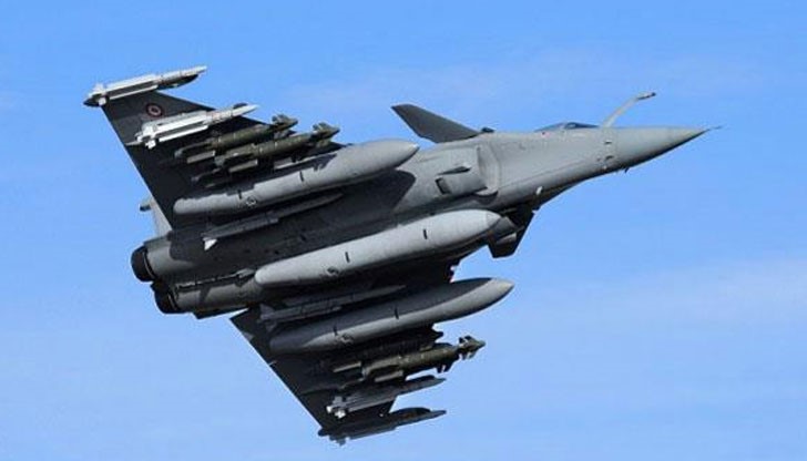 Ударът е нанесен в град Рака в северната част на Сирия Ударът е нанесен в град Рака в северната част на Сирия