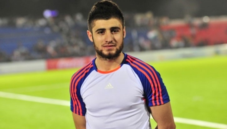 Нуриддин Давронов има 39 мача и 6 гола за националния отбор на Таджикистан
