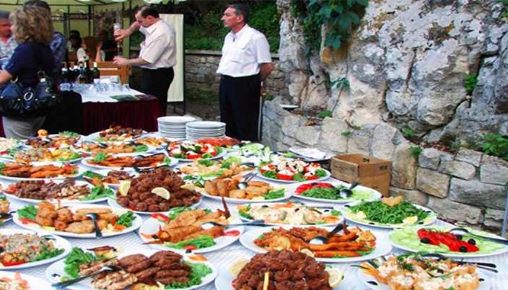 Разкрити са и тайните на пестенето - от остатъците на пържоли става Катино мезе, от шишчетата – кавърма Разкрити са и тайните на пестенето - от остатъците на пържоли става Катино мезе, от шишчетата – кавърма