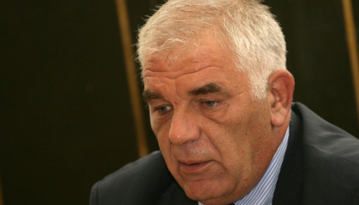 Във фаталната нощ на 28 февруари се клал, за да свали кръвното, защото отказвал да ходи на лекар Във фаталната нощ на 28 февруари се клал, за да свали кръвното, защото отказвал да ходи на лекар