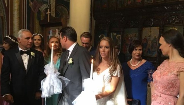 Близо 100-те човека присъствали на сватбата на Христина Стоичкова ще положат подписи