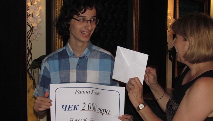 Райна Хебел, която от години живее в Германия, успя да събере 2000 евро на рождения си ден и ги дари!