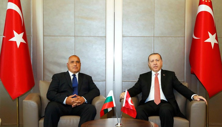 Домакините на срещата между Борисов и Ердоган забравиха българското знаме