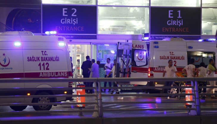 Съобщава се за ранени, но техният брой към момента не е известен Съобщава се за ранени, но техният брой към момента не е известен