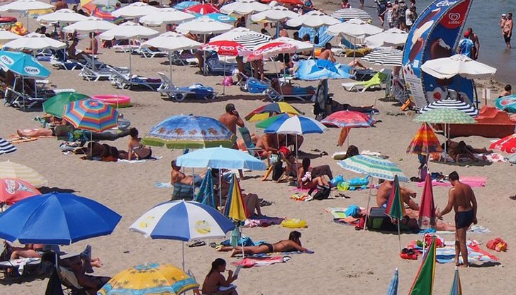 Родните туристи чупят всички рекорди по почивки в чужбина това лято