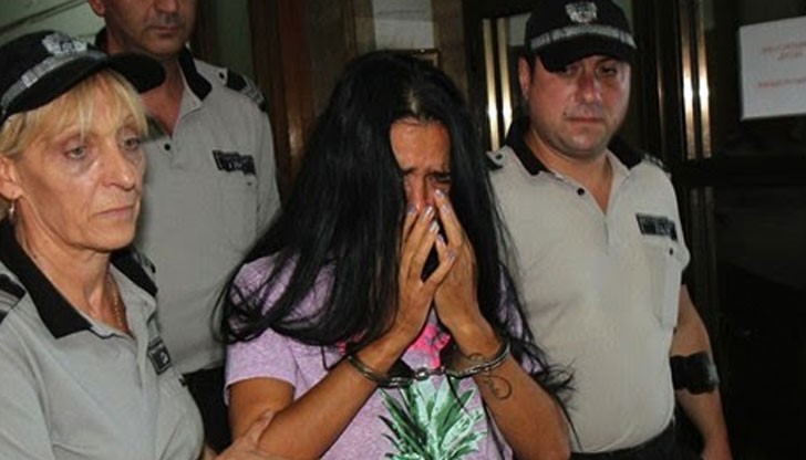 Анита връзвала Николай със свински опашки, той ги късал, за да докаже колко е як!