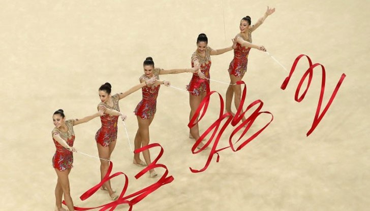 След всичко преживяно Михаела Маевска, Ренета Камберова, Християна Тодорова, Цветелина Найденова и Любомира Казанова най-после сбъднаха своята мечта