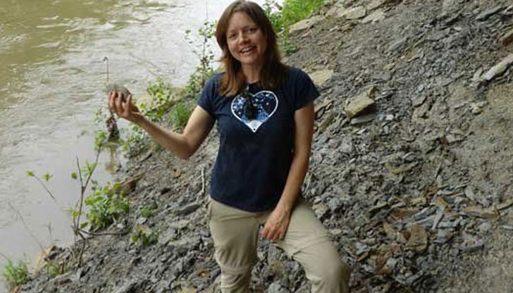 Професор Габот по време на работа