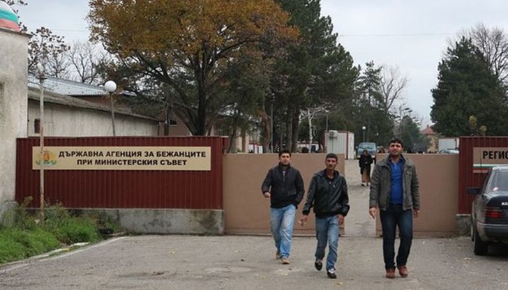 Харманли настръхна след масовите безредици, която предизвикаха 800 мигранти