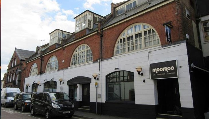 МоМо клуб, където е станал инцидента