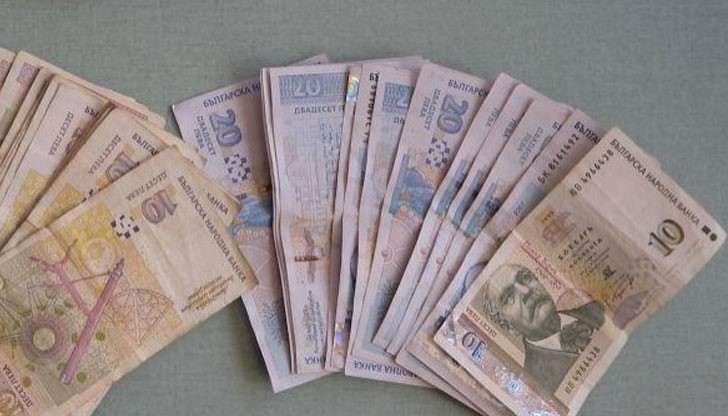 По данни на националната статистика средната брутна работна заплата за второто тримесечие на годината е 946 лева По данни на националната статистика средната брутна работна заплата за второто тримесечие на годината е 946 лева