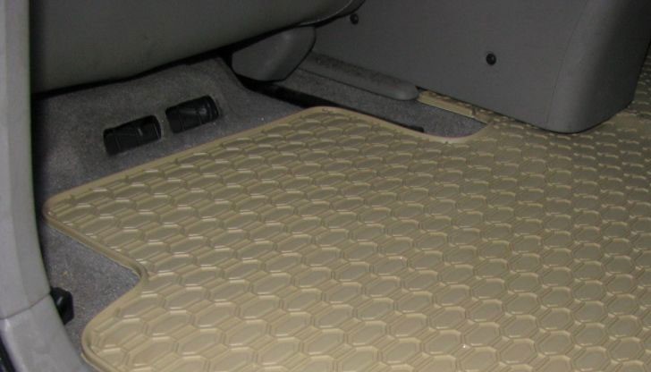 Полицията откри тялото на мъртъв мъж в багажника на кола, престояла няколко дни на паркинг