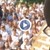 400 ученици пяха под прозореца на болния си от рак учител