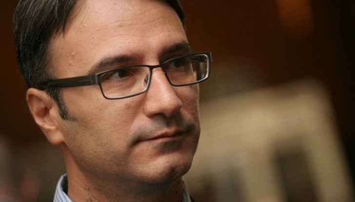 Роди ни се Карина - стройно момиченце 50 см, 2,750 кг!