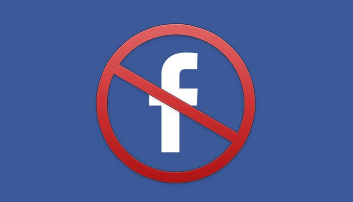 Тази седмица Фейсбук предизвика скандал, като изтри прочутата снимка на момиче, бягащо голо след нападение с напалмови бомби