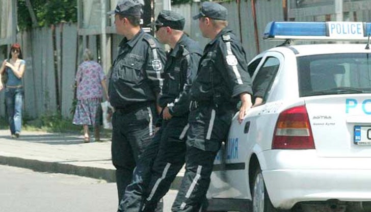 Желаещите да служат в МВР са неграмотни Желаещите да служат в МВР са неграмотни