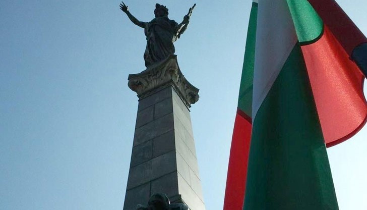 Днес от 11:00 часа пред Паметника на Свободата, Община Русе кани всички граждани и гости на града на тържествена церемония – честване