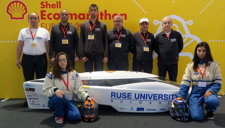 Футуристичното превозно средство на студентите от Русе беше показано на Smart Mobility Fest в София