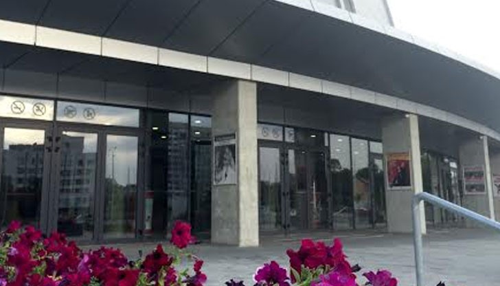 БУЛСТРАД АРЕНА и ТЕНИС КЛУБ РУСЕ организират любителски тенис турнир за Купата на БУЛСТРАД АРЕНА БУЛСТРАД АРЕНА и ТЕНИС КЛУБ РУСЕ организират любителски тенис турнир за Купата на БУЛСТРАД АРЕНА