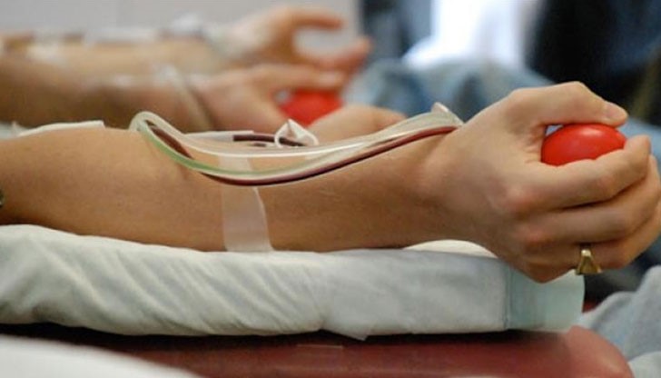 Случайно някой да може да ми помогне да намеря кръв "АБ-"