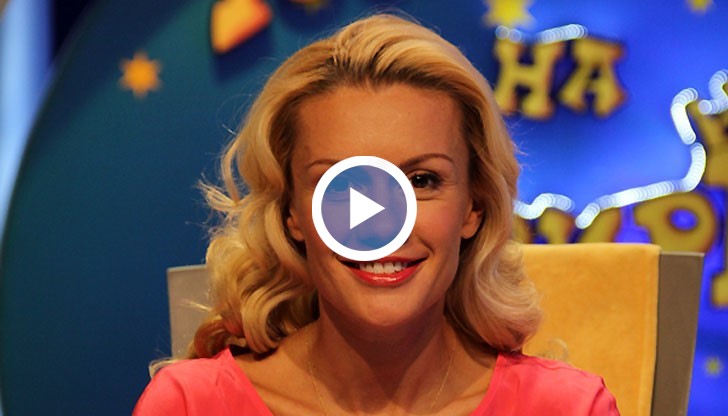 Любопитни подробности за красивата водеща, която е известна като Мари в певческата й кариера