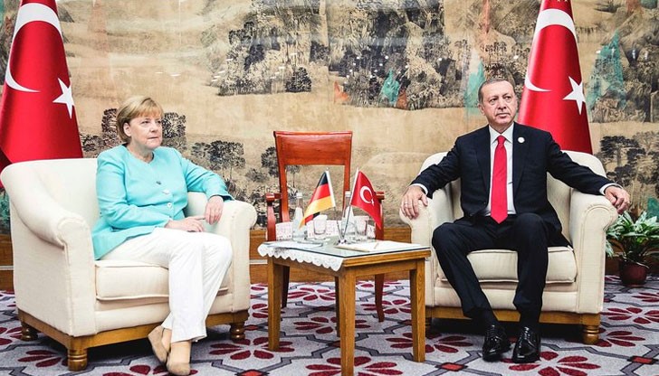 Меркел и турският президент Реджеп Ердоган се договорили да разработят варианти за отмяна на шенгенските визи