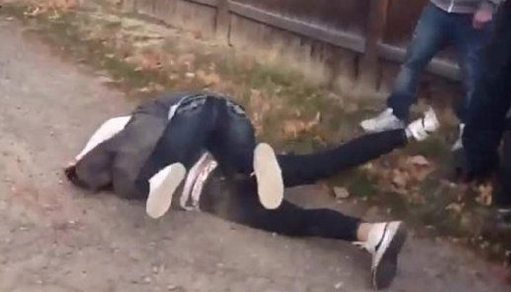 Ученик е приет в болницата в много тежко състояние след зверски побой