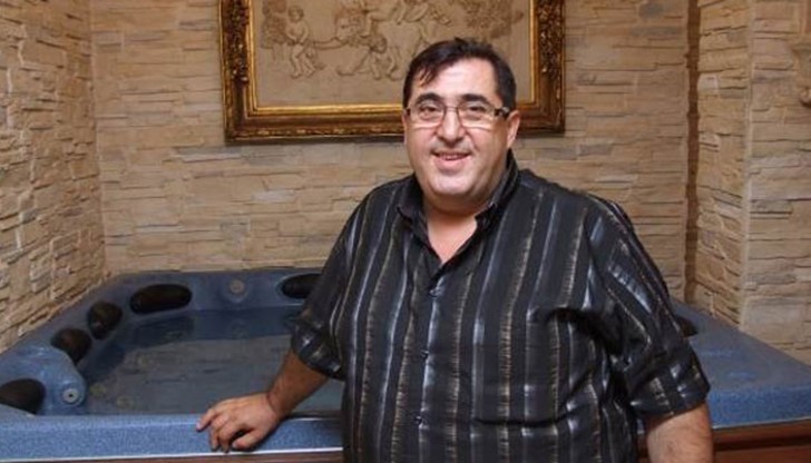 Митьо Пищова: От песнията взимам пари за лекарства, ще ги дам на бабите за кебапчета и кюфтета Митьо Пищова: От песнията взимам пари за лекарства, ще ги дам на бабите за кебапчета и кюфтета