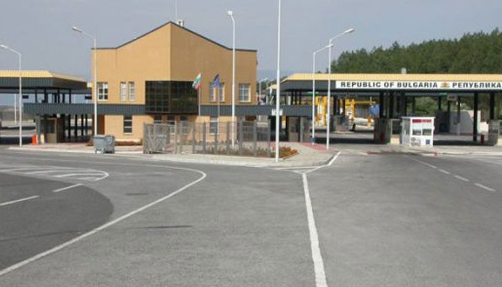 От 10.00 до 10.30 часа ще бъде спряно движението на превозни средства и пешеходци От 10.00 до 10.30 часа ще бъде спряно движението на превозни средства и пешеходци