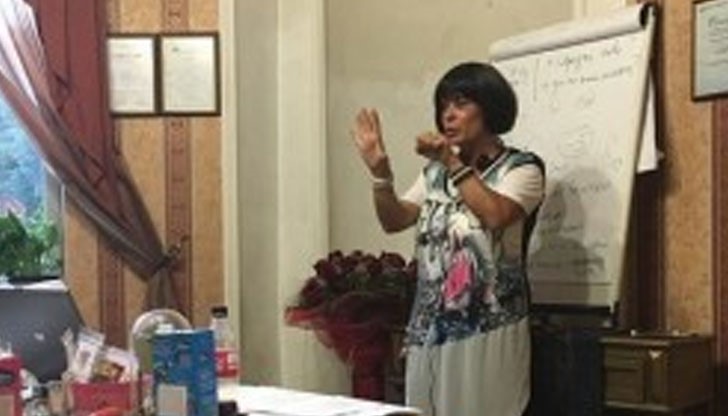 Семинарите се провеждат в конферентната зала на хотел «Вега» от 22 до 24 септември Семинарите се провеждат в конферентната зала на хотел «Вега» от 22 до 24 септември