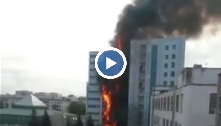 Мъжът скочил, за да се спаси от пожара и е загинал