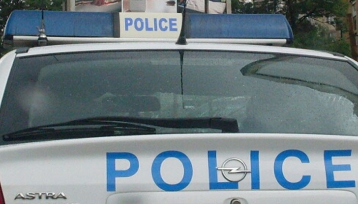 31-годишната жена и двете й деца – на 7 години и на един месец, оцеляват като по чудо