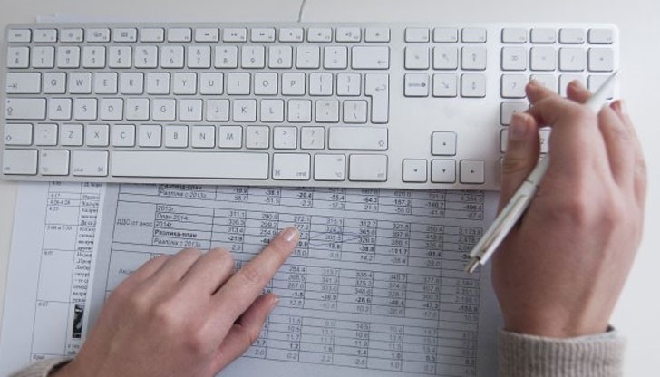 Кешовите разплащания ще се ограничат до 5 000 лева, а не до 10 000 лева, както е в момента Кешовите разплащания ще се ограничат до 5 000 лева, а не до 10 000 лева, както е в момента