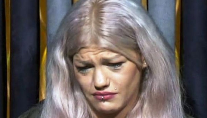 Най-безумната лъжа е, че е прекарала 4 години от детството си в дом за изоставени деца Най-безумната лъжа е, че е прекарала 4 години от детството си в дом за изоставени деца