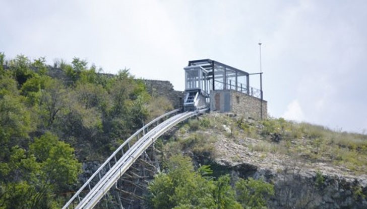 Над 520 посетители са пожелали да се качат на историческия хълм с панормния асансьор, който е най-новата туристическа атракция в историческите маршрути