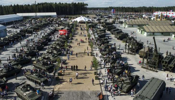 Руските оръжейни компании представиха над 11 000 образци на съвременно оръжие по време на Международния военно-технически форум „Армия 2016“