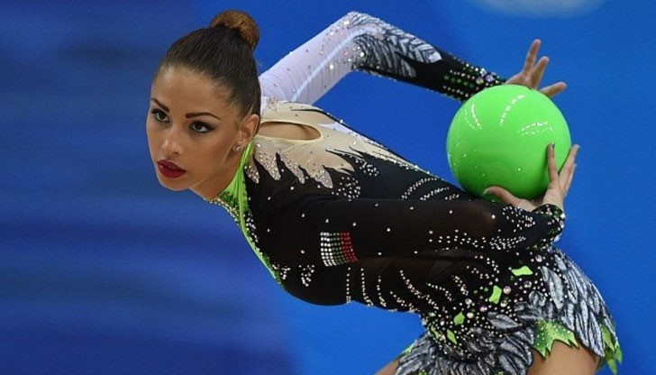 "Златните момичета" получават по 1008 лв. месечно, а Цвети Стоянова остана с празни ръце "Златните момичета" получават по 1008 лв. месечно, а Цвети Стоянова остана с празни ръце