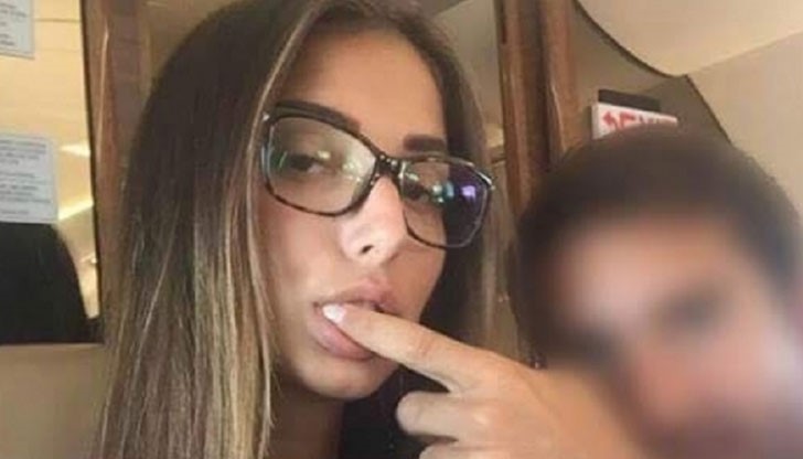 Моделката не издържала на напрежението!?