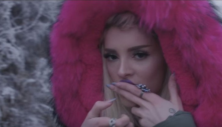 22-годишната албанка не очаквала песента ѝ "Бонбон" да стане толкова популярна 22-годишната албанка не очаквала песента ѝ "Бонбон" да стане толкова популярна