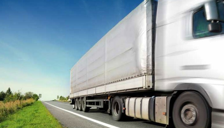 Едно от децата е убито на място, други две са настанени в болнично заведение в тежко състояние Едно от децата е убито на място, други две са настанени в болнично заведение в тежко състояние