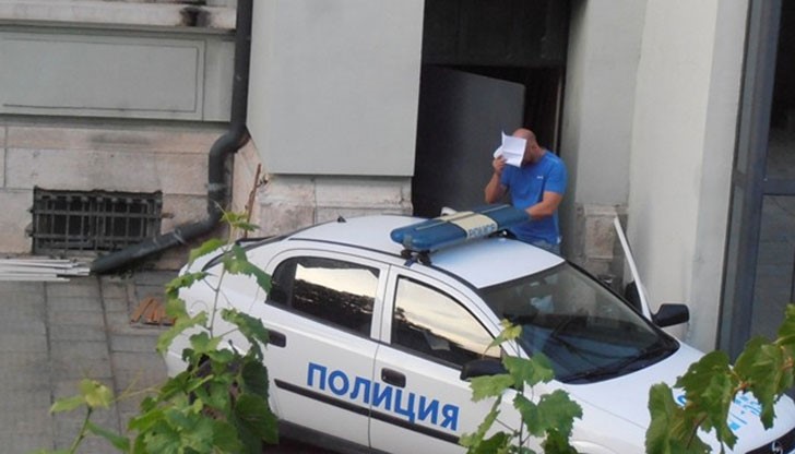 Прилагайки всякакви хватки и номера тази вечер полицаят Боян Панайотов, който на 2 септември въоръжен и маскиран обра бензиностанция „Петрол” край Шумен, беше скрит от медиите