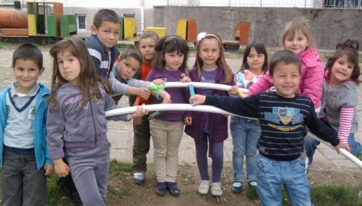 Демонстрации по спортна гимнастика ще направи клуб „Локомотив“ - Тончо Тодоров в ЦДГ „Незабравка“ Демонстрации по спортна гимнастика ще направи клуб „Локомотив“ - Тончо Тодоров в ЦДГ „Незабравка“