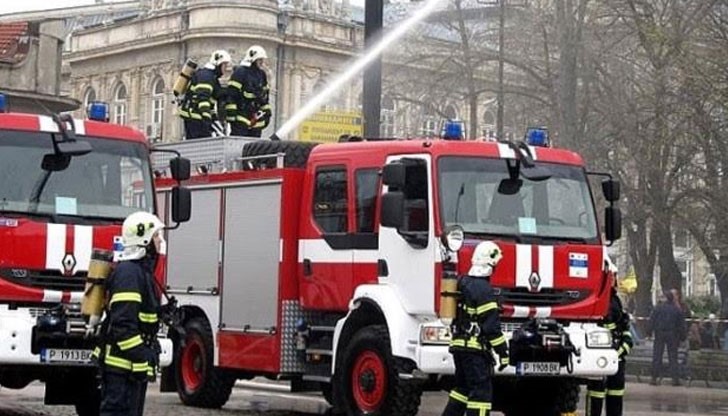 По повод „Седмицата на пожарната безопасност” и първия учебен ден - 15 септември, пожарникари и спасители ще покажат на малките русенци и техните родители противопожарна техника, оборудване и екипировка