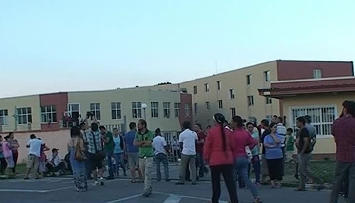 На мястото на инцидента дошли полицаи от РПУ Свиленград и екип на Бърза помощ